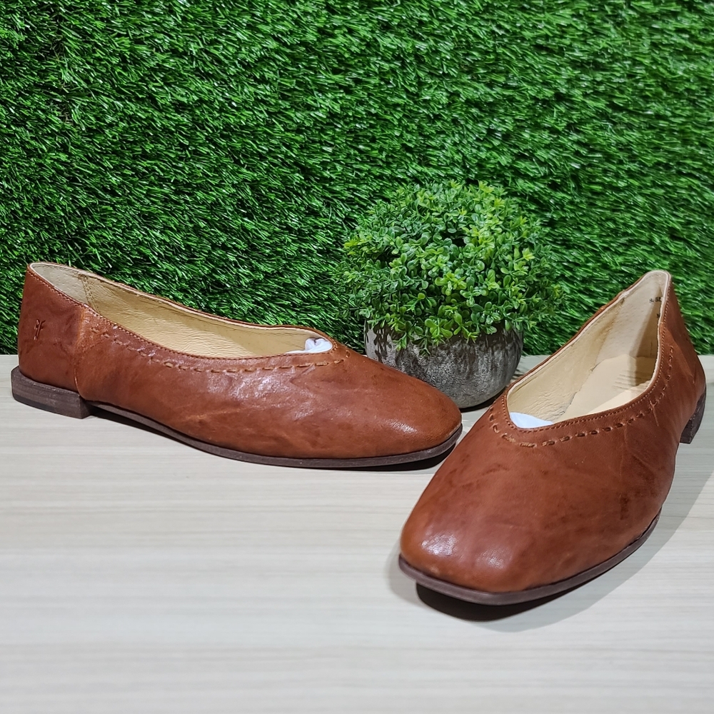 Frye Women's Claire Flat Shoe, Cognac US 8.5 M